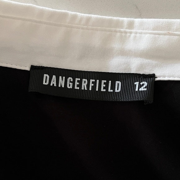 DANGERFIELD Rockabilly Strawberry Cropped Button Up Shirt - Picture 10 of 13